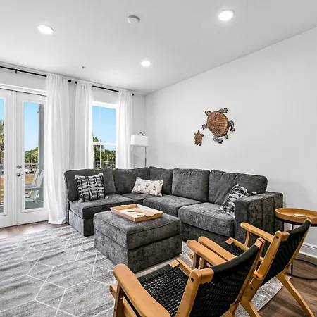 Gulf Place Residence 103